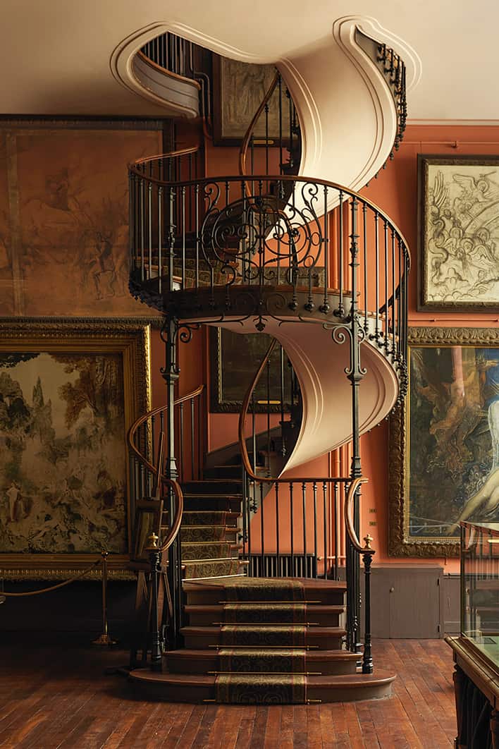 Musée Gustave Moreau : escalier du deuxième étage
Photo © Hartl-Meyer